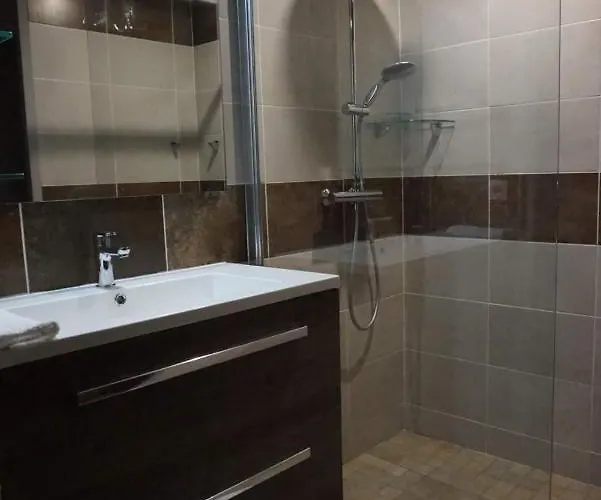 Domaine Des Pierres Jumelles-balade A Cheval-chambre D'hotes Mayenne 3*