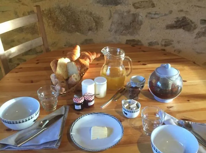 Frühstückspension Domaine Des Pierres Jumelles-balade A Cheval-chambre D'hotes Mayenne 3*